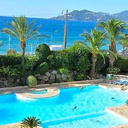 Ξενοδοχείο με διαμερίσματα La Palme D'azur Verrerie